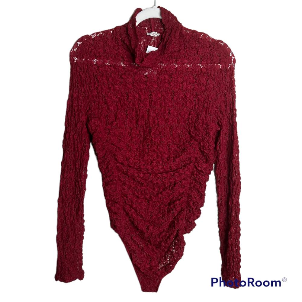 Free People Day N Night Lace Bodysuit Size Small Red Holly Berry